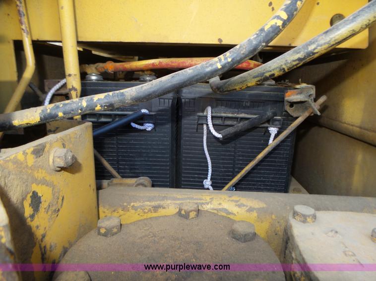 image for item L4018 1980 Caterpillar 955L track loader