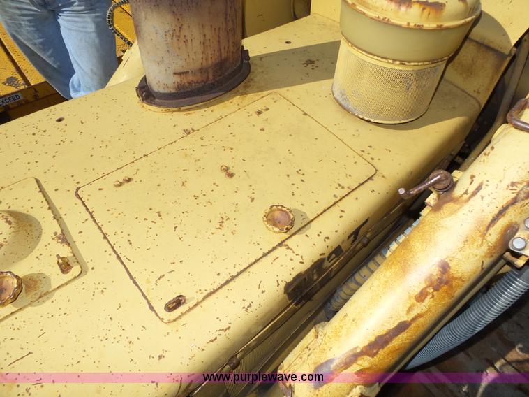 image for item L4018 1980 Caterpillar 955L track loader