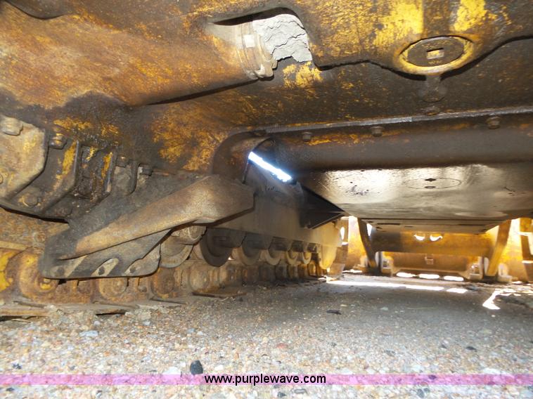 image for item L4018 1980 Caterpillar 955L track loader