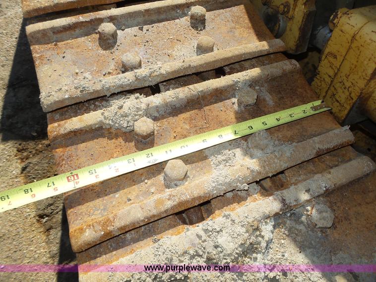 image for item L4018 1980 Caterpillar 955L track loader