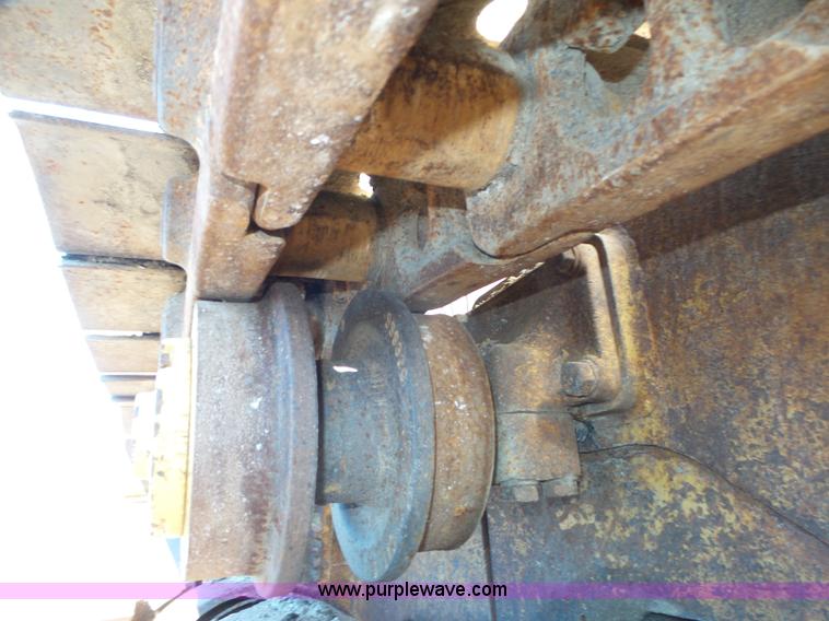 image for item L4018 1980 Caterpillar 955L track loader