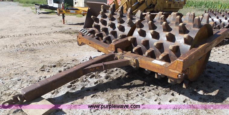 image for item L4019 Etourneau double drum padfoot roller