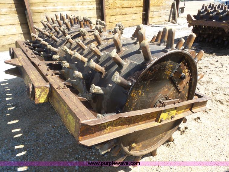 image for item L4020 Double drum sheeps foot roller