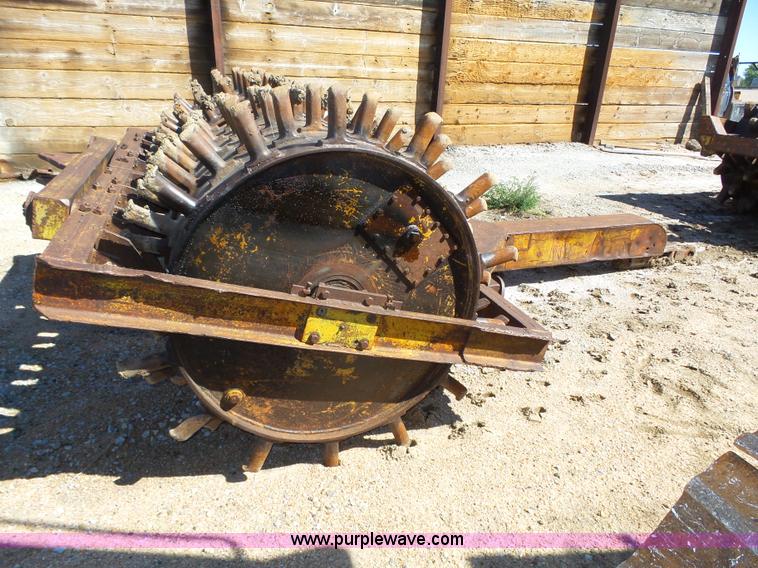 image for item L4020 Double drum sheeps foot roller