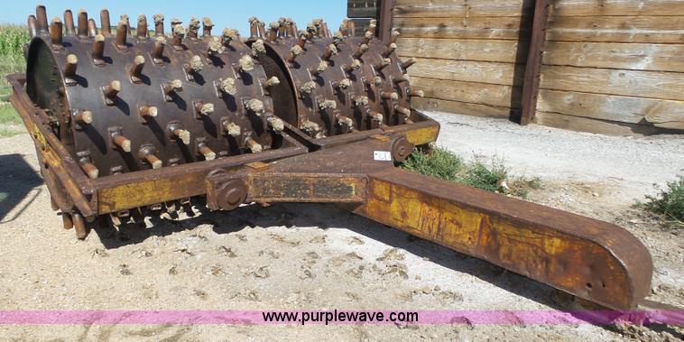 image for item L4020 Double drum sheeps foot roller