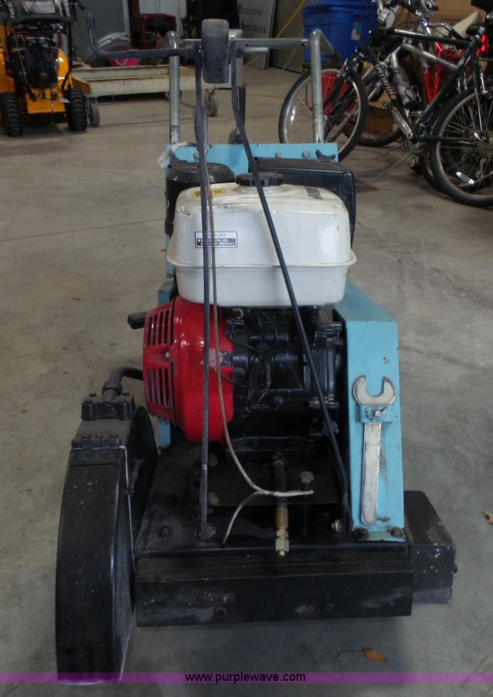 image for item L4037 Target PacIV13H concrete saw