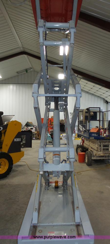 image for item L4038 2004 Sky Jack SJIII 3219 scissor lift