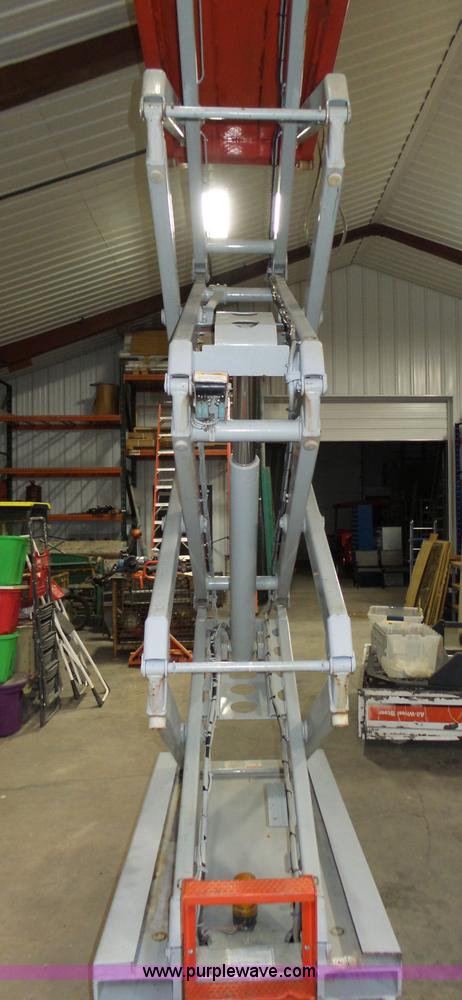 image for item L4038 2004 Sky Jack SJIII 3219 scissor lift