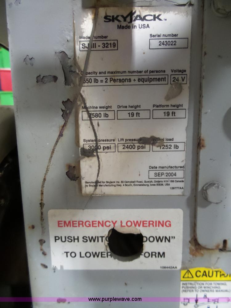 image for item L4038 2004 Sky Jack SJIII 3219 scissor lift