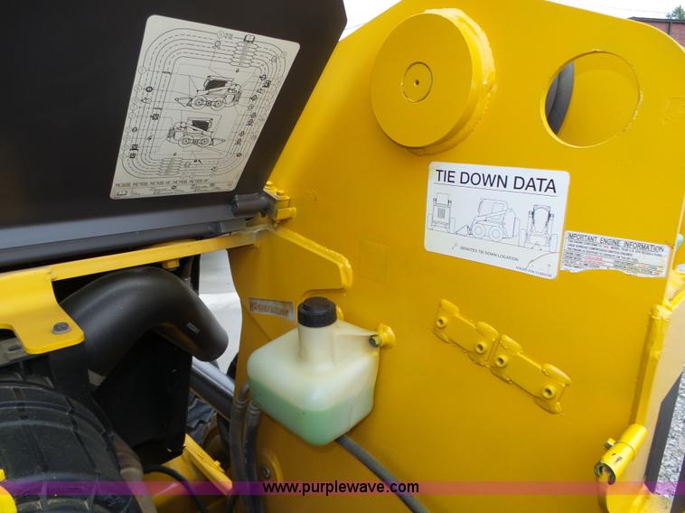 image for item L4039 2006 Volvo MC80B skid steer