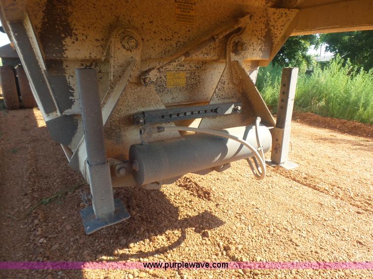 image for item L5990 2005 Pack Mule BDT-40 bottom dump trailer