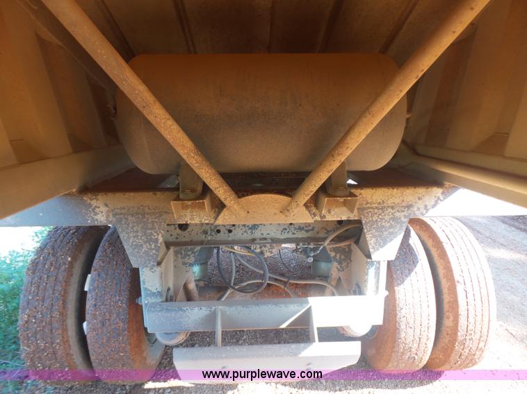 image for item L5990 2005 Pack Mule BDT-40 bottom dump trailer