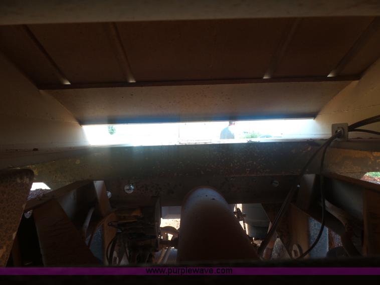 image for item L5990 2005 Pack Mule BDT-40 bottom dump trailer