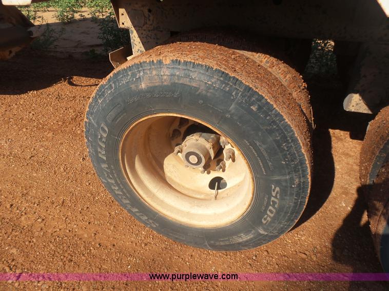 image for item L5990 2005 Pack Mule BDT-40 bottom dump trailer