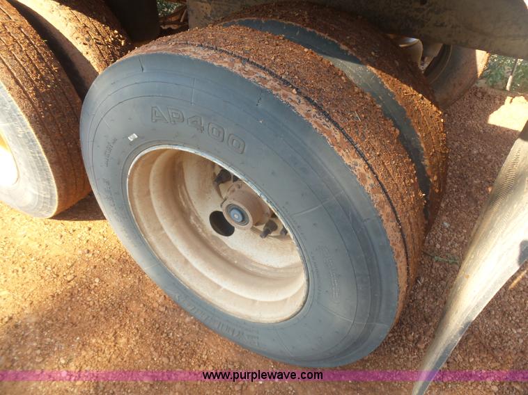 image for item L5990 2005 Pack Mule BDT-40 bottom dump trailer