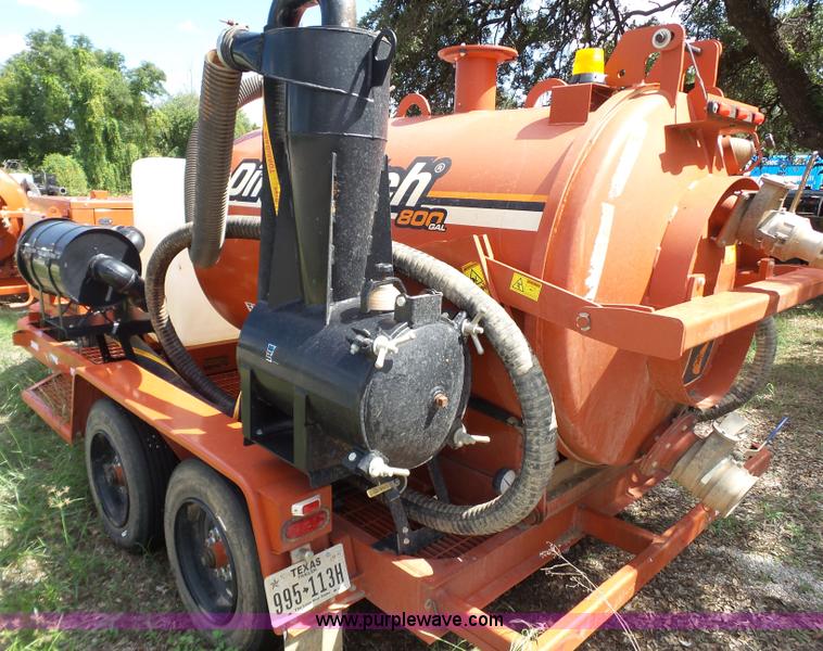 image for item L6613 2014 Ditch Witch FX30 vacuum trailer