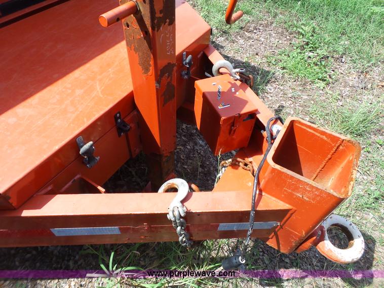 image for item L6613 2014 Ditch Witch FX30 vacuum trailer