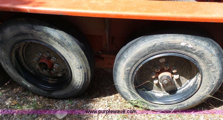 image for item L6613 2014 Ditch Witch FX30 vacuum trailer