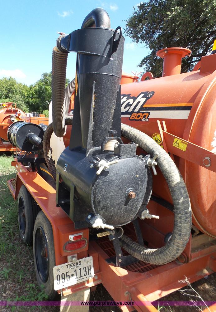 image for item L6613 2014 Ditch Witch FX30 vacuum trailer