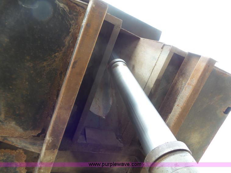 image for item L6973 Dump bed