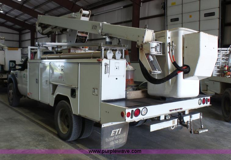 image for item L7078 2008 Ford F550 Super Duty XL bucket truck