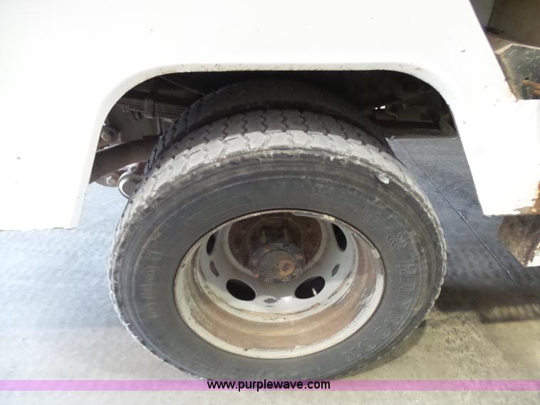 image for item L7078 2008 Ford F550 Super Duty XL bucket truck