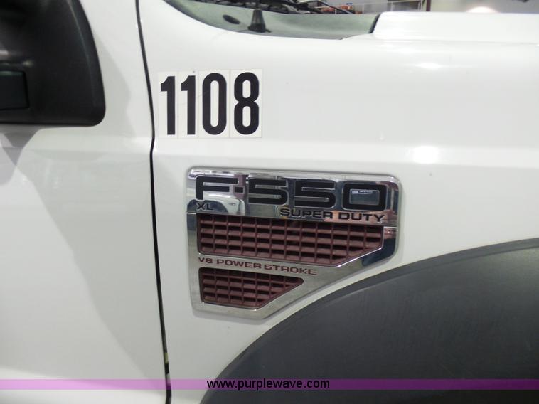 image for item L7078 2008 Ford F550 Super Duty XL bucket truck