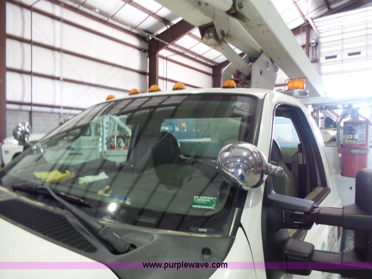image for item L7078 2008 Ford F550 Super Duty XL bucket truck