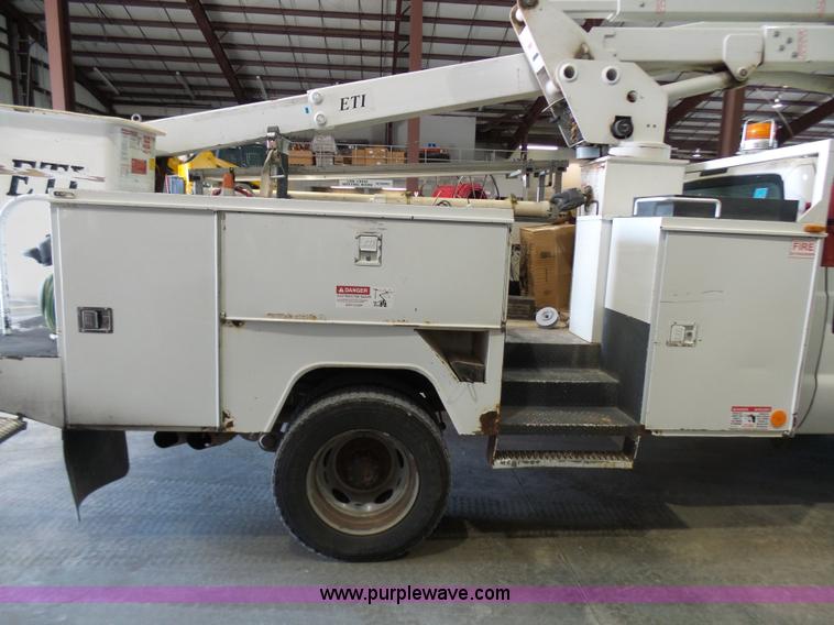 image for item L7078 2008 Ford F550 Super Duty XL bucket truck