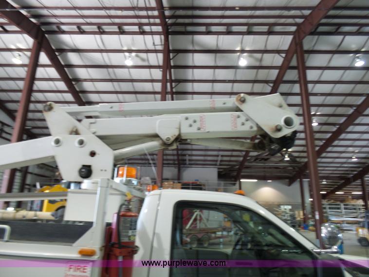 image for item L7078 2008 Ford F550 Super Duty XL bucket truck