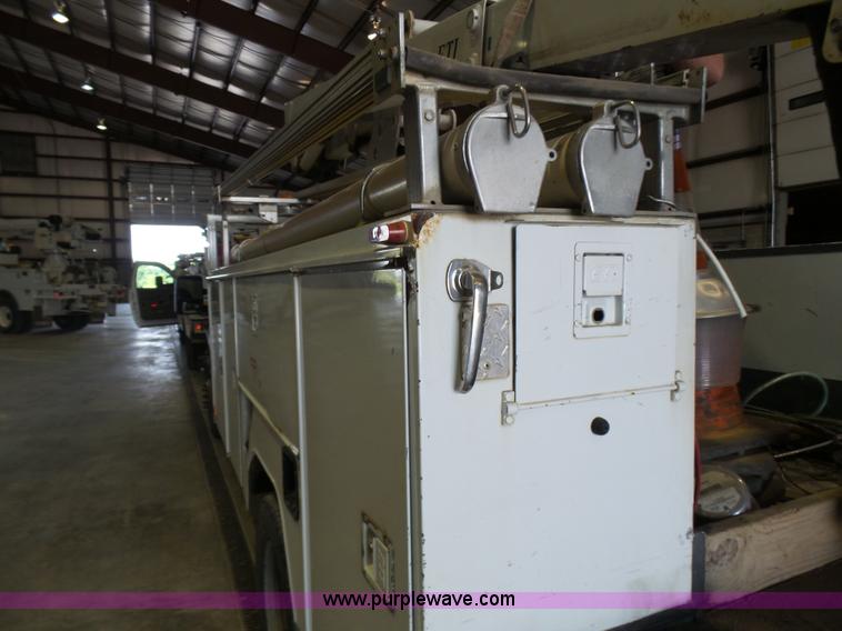 image for item L7078 2008 Ford F550 Super Duty XL bucket truck