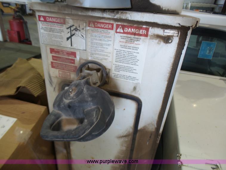 image for item L7078 2008 Ford F550 Super Duty XL bucket truck