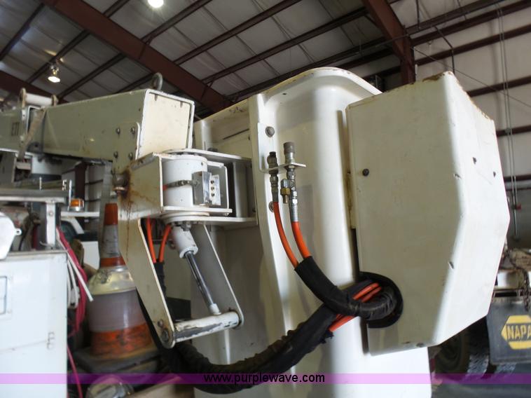 image for item L7078 2008 Ford F550 Super Duty XL bucket truck