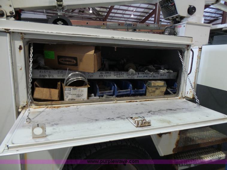 image for item L7086 2008 Dodge Ram 5500 bucket truck