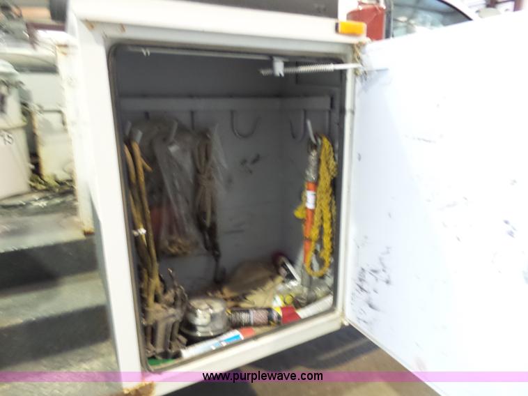 image for item L7086 2008 Dodge Ram 5500 bucket truck