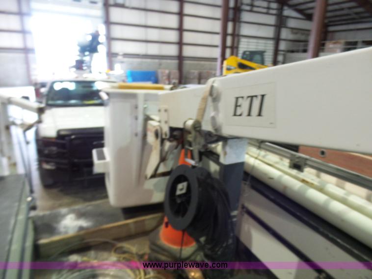 image for item L7086 2008 Dodge Ram 5500 bucket truck