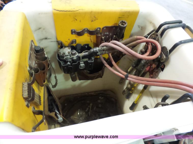 image for item L7086 2008 Dodge Ram 5500 bucket truck