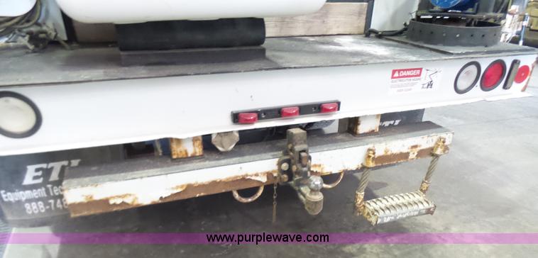 image for item L7086 2008 Dodge Ram 5500 bucket truck