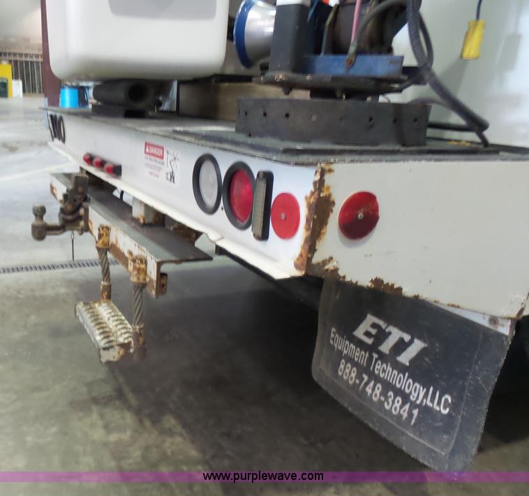 image for item L7086 2008 Dodge Ram 5500 bucket truck