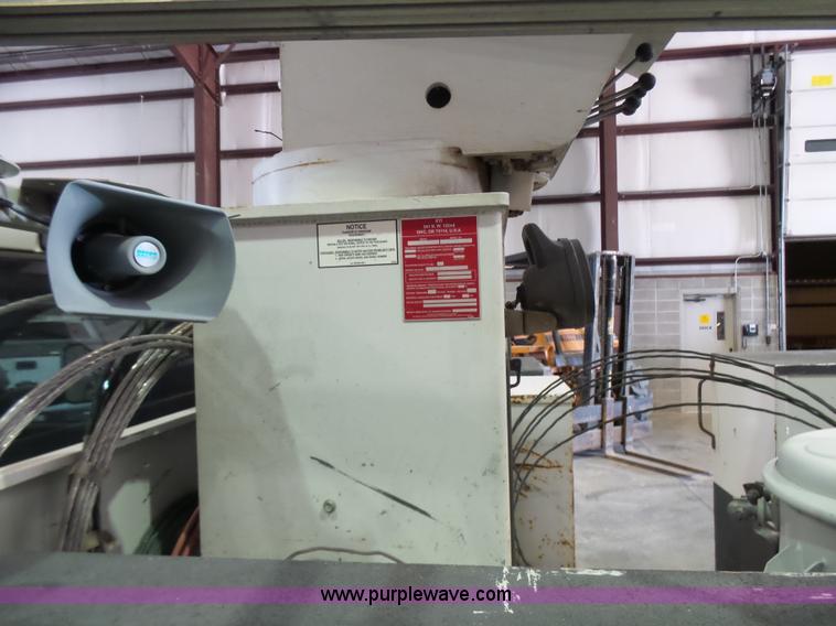 image for item L7086 2008 Dodge Ram 5500 bucket truck