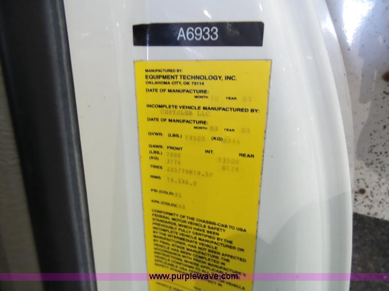 image for item L7086 2008 Dodge Ram 5500 bucket truck