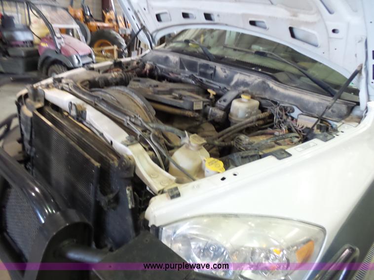 image for item L7086 2008 Dodge Ram 5500 bucket truck