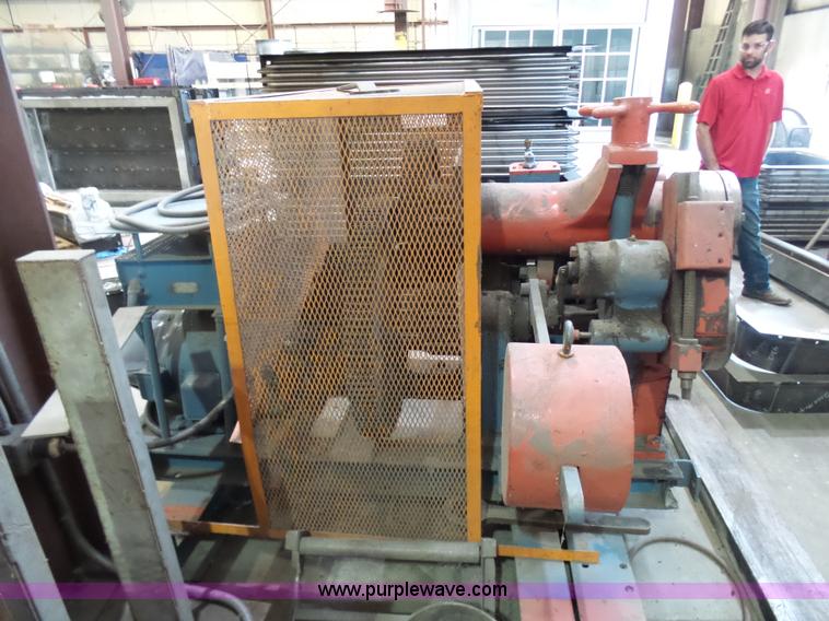 image for item L7096 Buffalo Mfg. SAPI-1205 angle roller