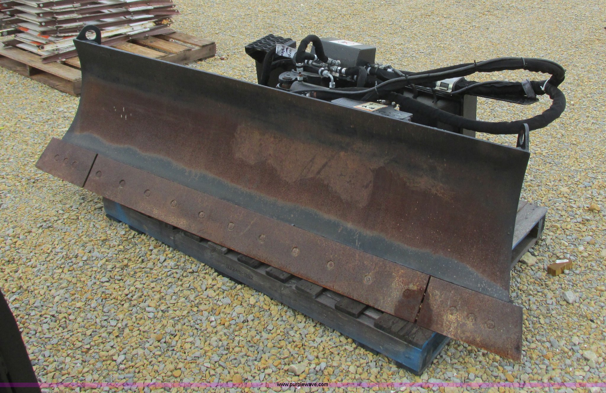 Caterpillar 2315275 sixway skid steer dozer blade in Rochester, MN