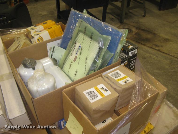 image for item AS9673 Automotive and equipment filters