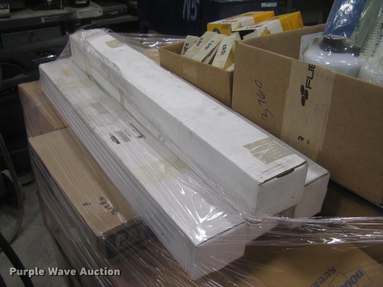 image for item AS9673 Automotive and equipment filters