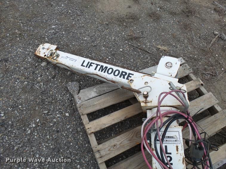 Liftmoore truck crane in Wichita, KS Item AS9687 sold Purple Wave