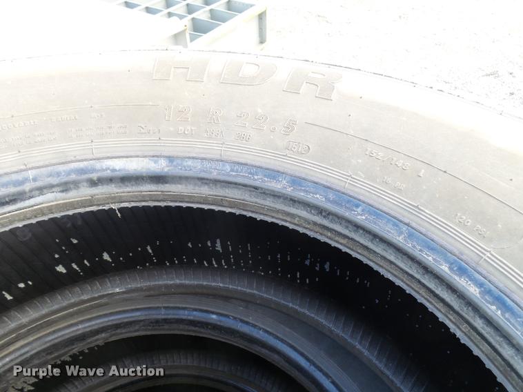 image for item AS9692 (4) Continental 12R22.5 tires