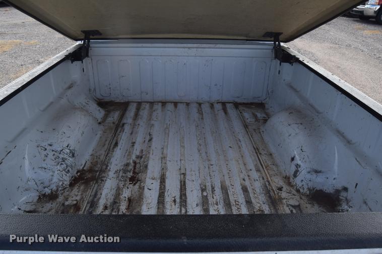 image for item L2499 2008 Chevrolet Colorado Ext. Cab pickup truck