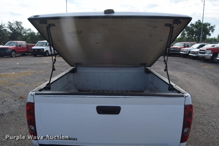 image for item L2499 2008 Chevrolet Colorado Ext. Cab pickup truck